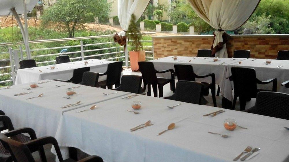 Ayenda 1501 Metropolitana Plaza Hotell Bucaramanga Exteriör bild