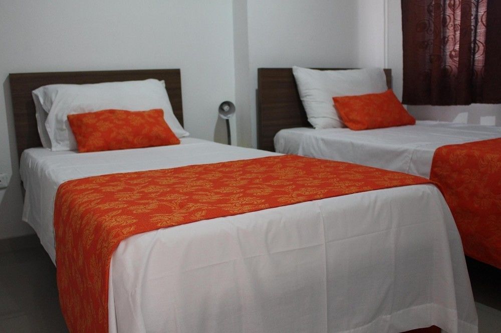 Ayenda 1501 Metropolitana Plaza Hotell Bucaramanga Exteriör bild