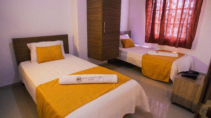Ayenda 1501 Metropolitana Plaza Hotell Bucaramanga Exteriör bild